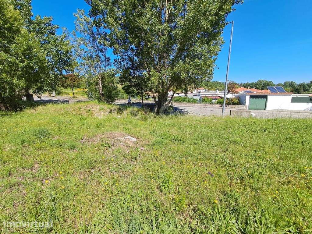 Lote de Terreno para Construção de Moradia - Torres Novas - Grande imagem: 2/11
