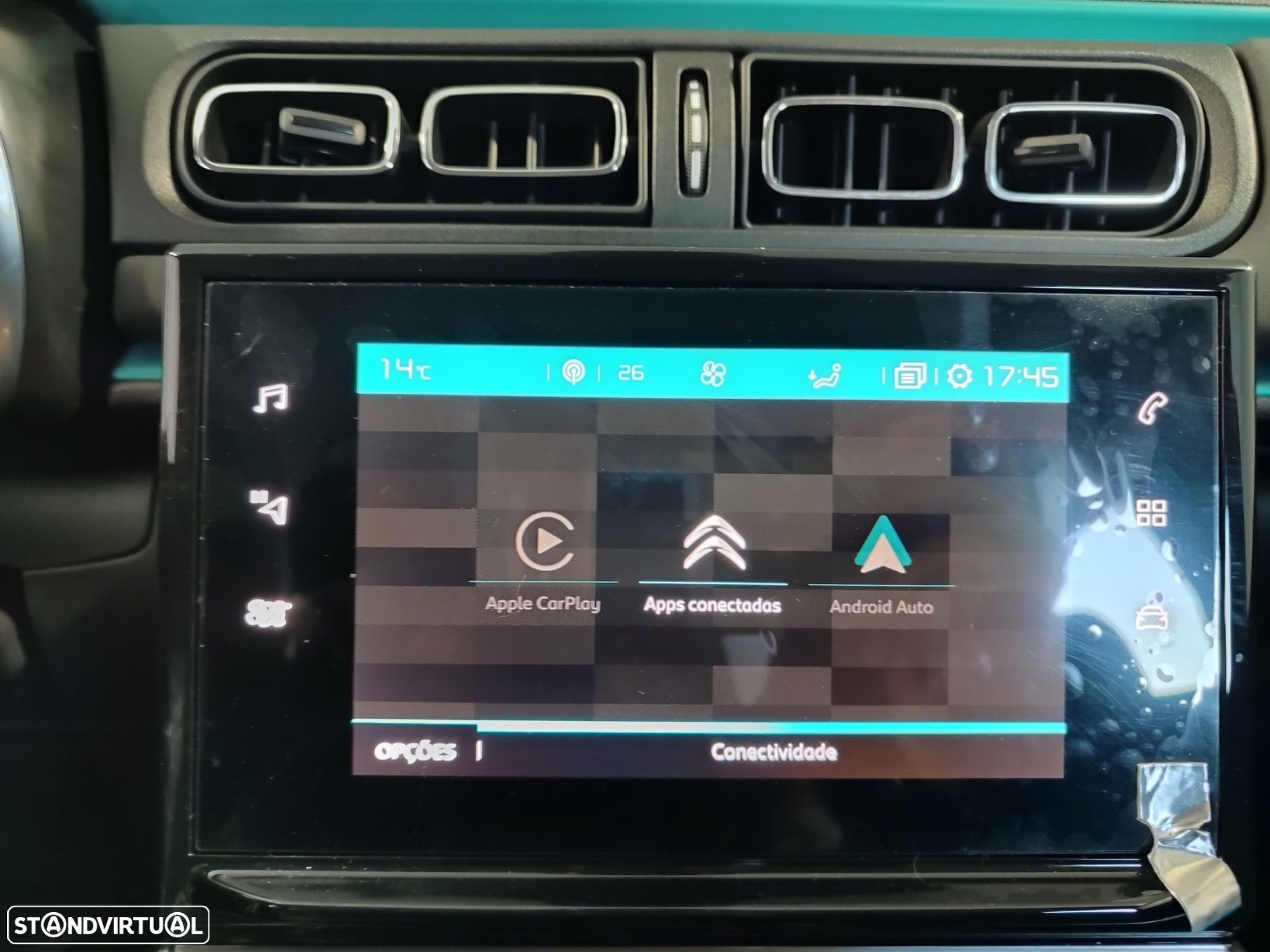 Citroën C3 1.2 PureTech Shine - 24