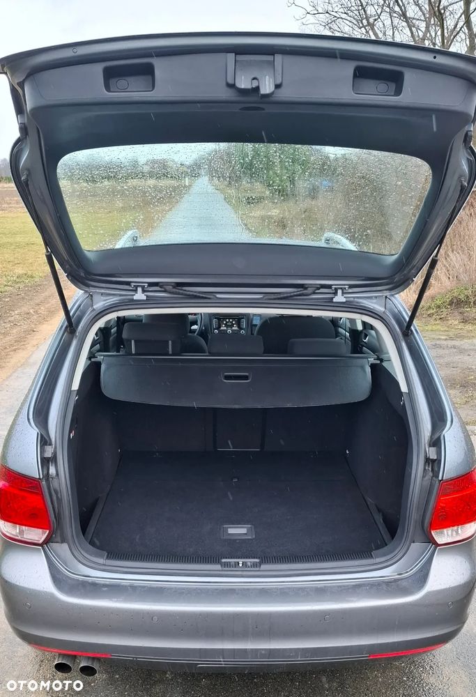 Volkswagen Golf - 11