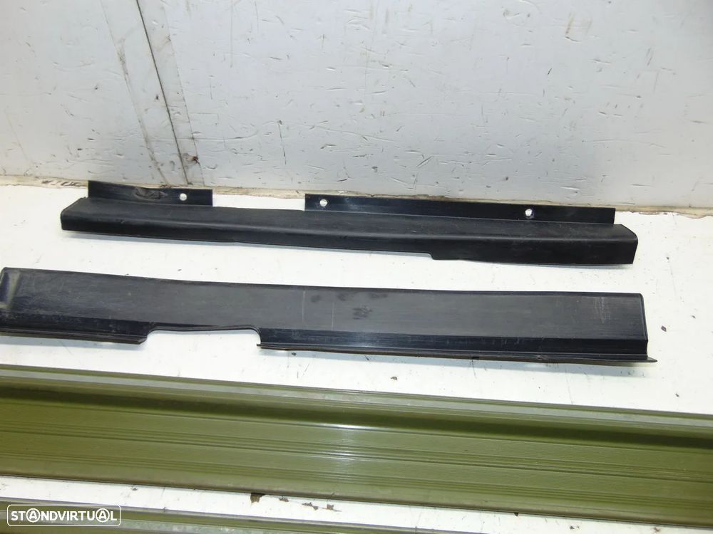 Mercedes W123 touring pousa pés/Resguardos - 4