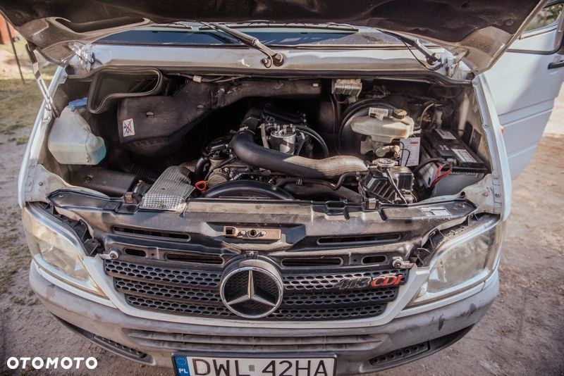 Mercedes-Benz Sprinter 413 - 17