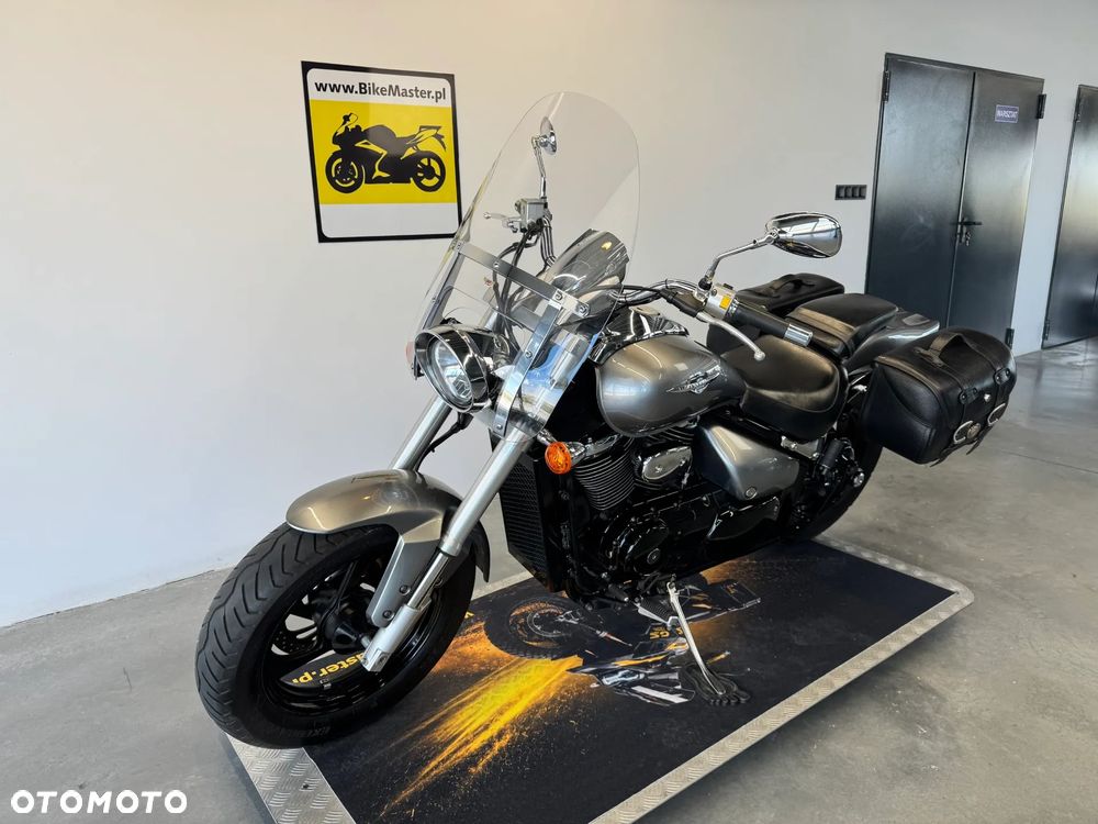 Suzuki Intruder - 4