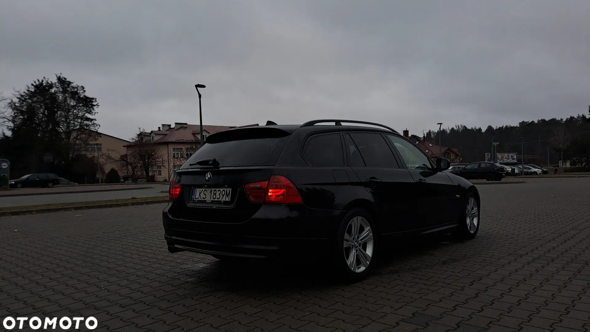 BMW Seria 3 318d Touring - 8