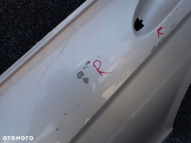 MERCEDES W204 204 C-KLASA SEDAN drzwi lewe tylne tył - 7