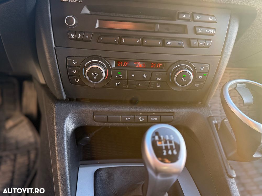 BMW X1 xDrive18d xLine - 11