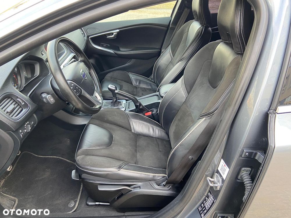 Volvo V40 D2 Kinetic - 35