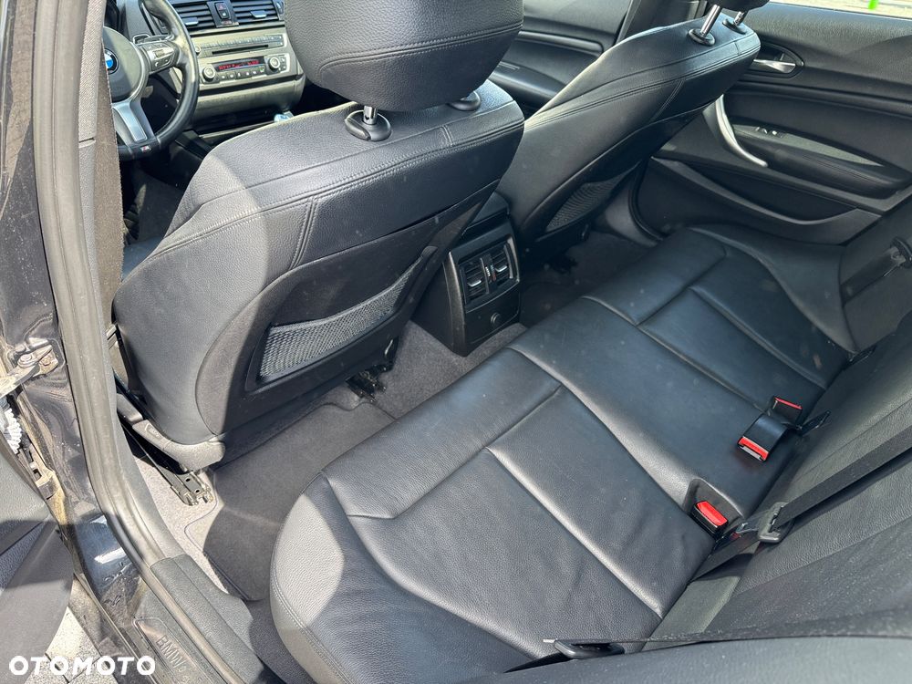 BMW Seria 1 120d Sport-Aut Sport Line - 23