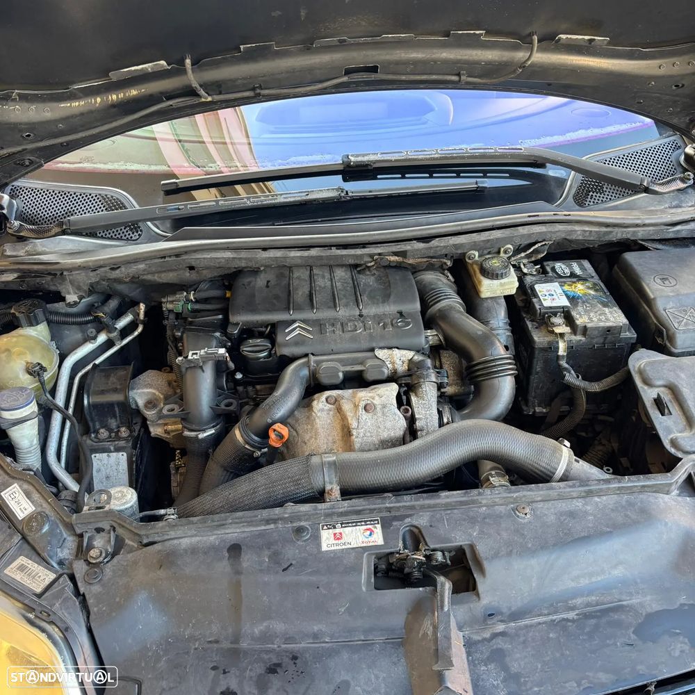 Citroën C4 1.6 HDi 110 Exclusive - 6