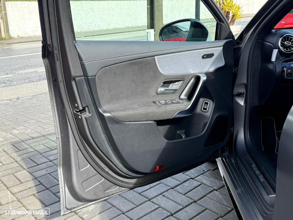 Mercedes-Benz A 250 e AMG Line - 15