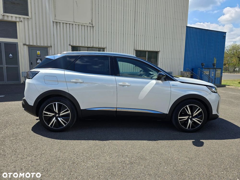 Peugeot 3008 1.6 PureTech HYbrid GT Line S&S EAT8 - 3