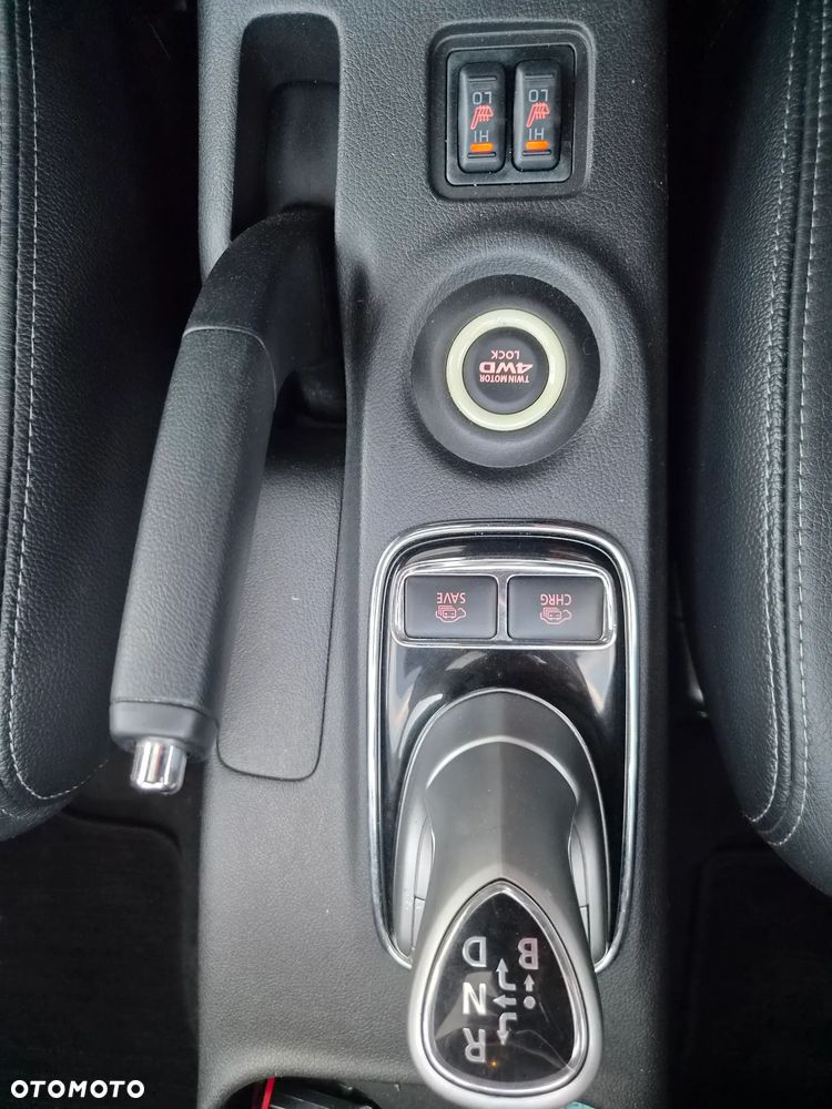 Mitsubishi Outlander - 22