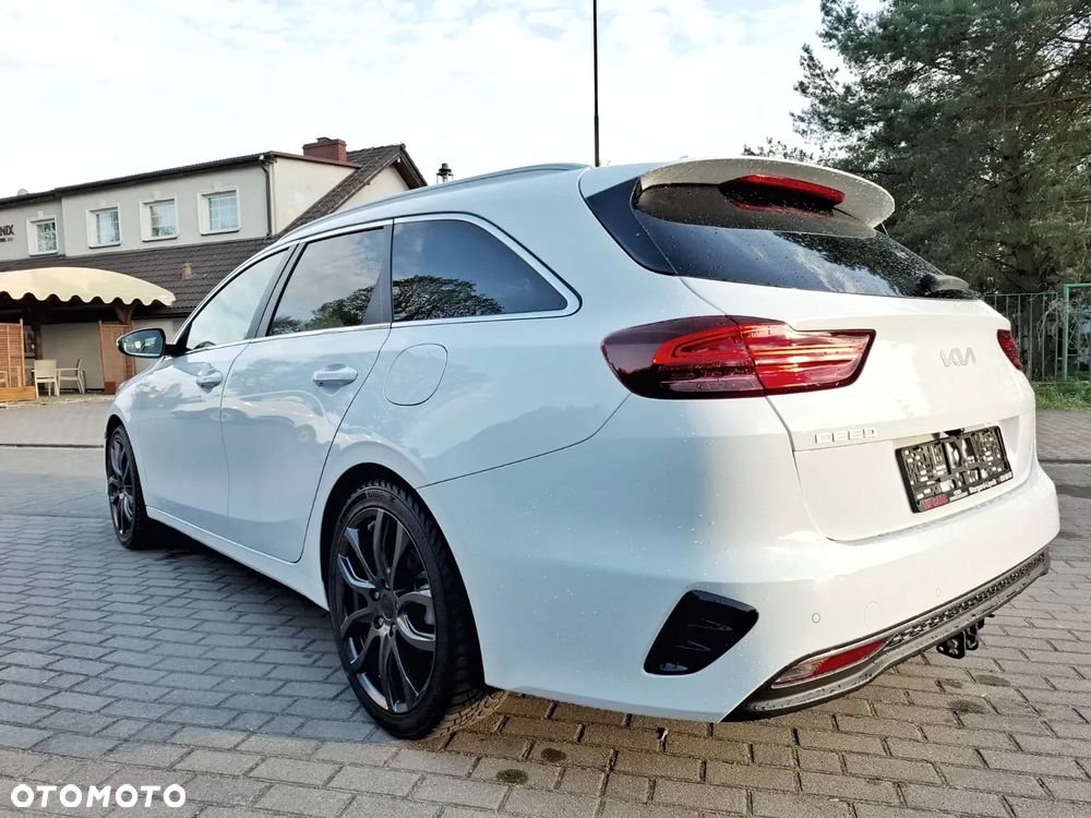 Kia Ceed 1.5 T-GDI DCT7 OPF GT Line - 8