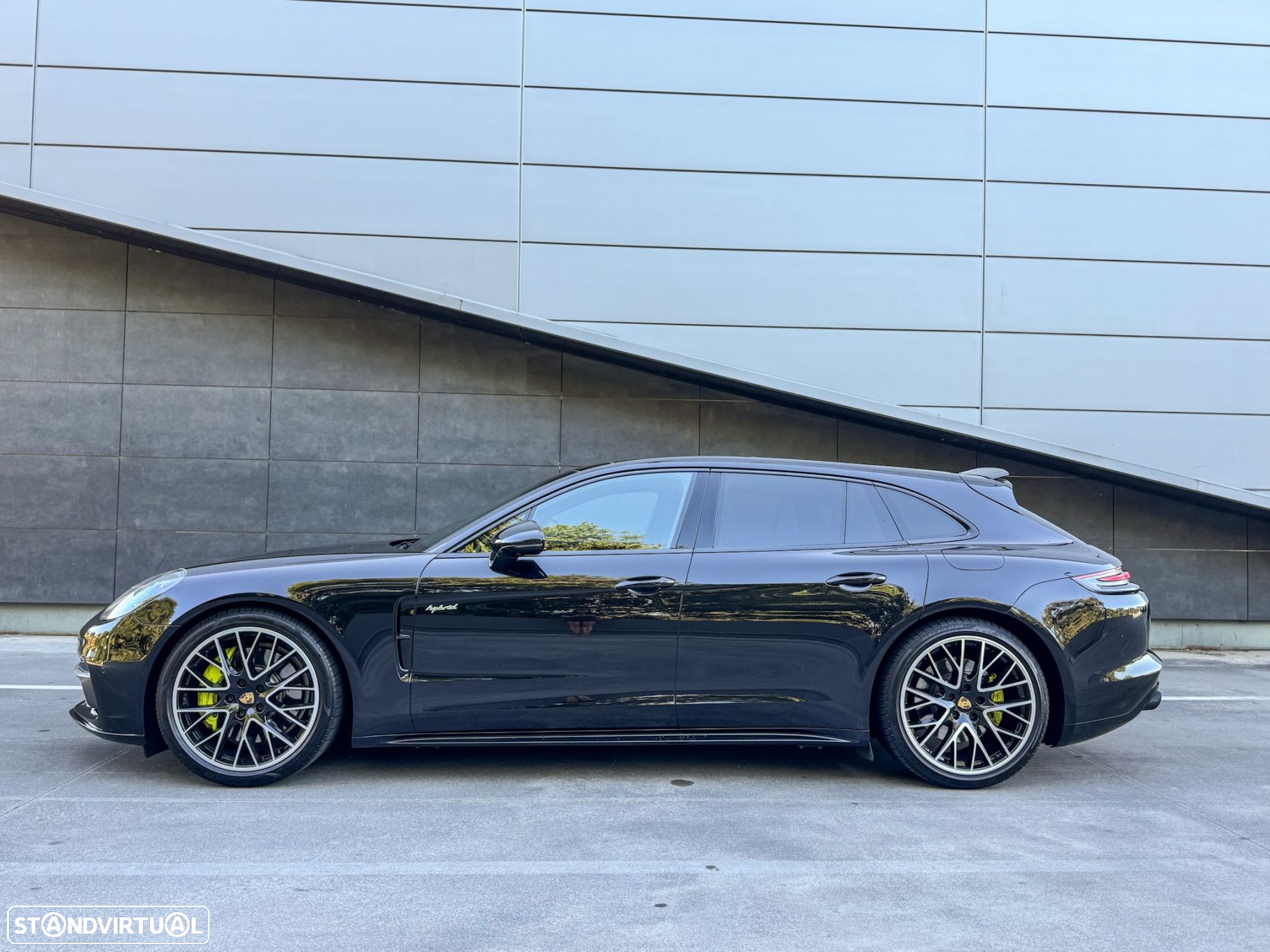 Porsche Panamera Sport Turismo 4 E-Hybrid - 11