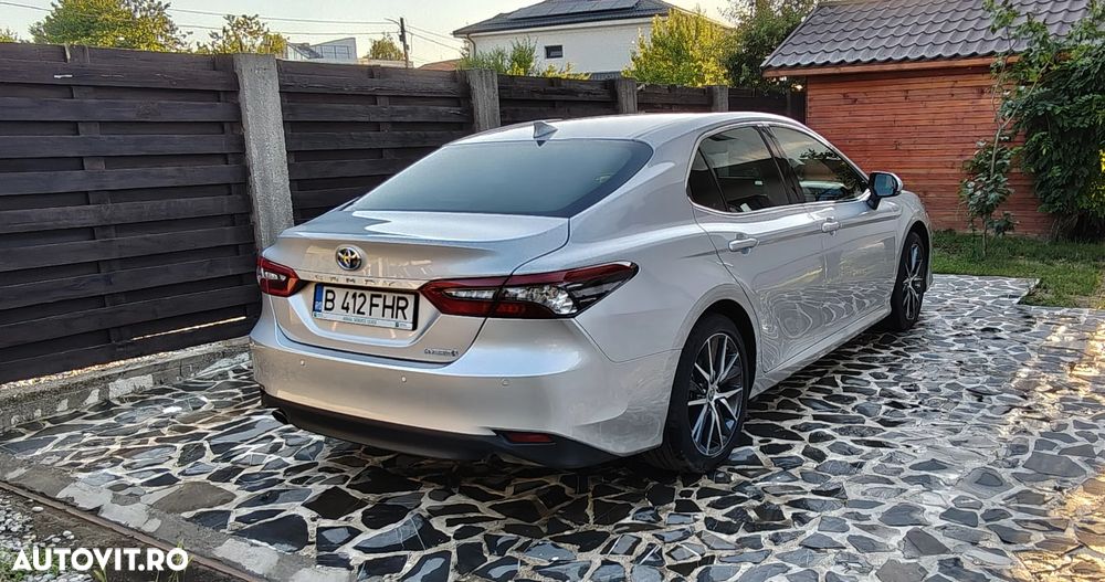 Toyota Camry 2.5 Dynamic - 4