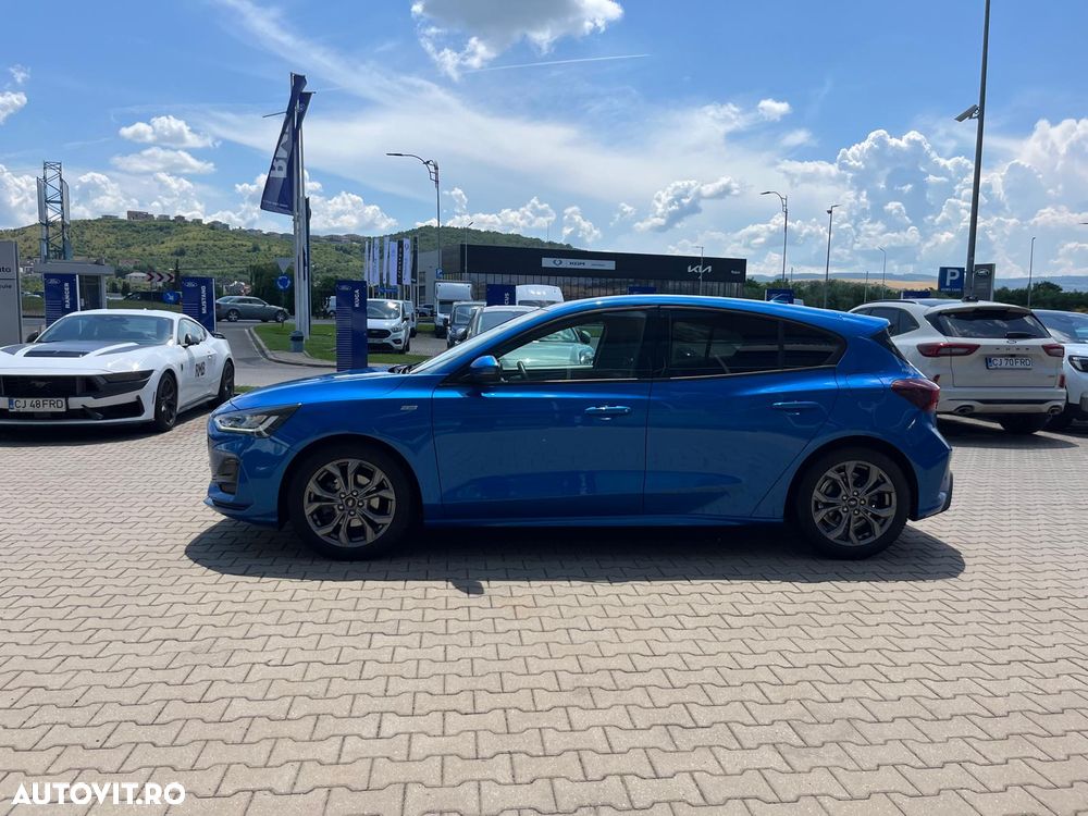 Ford Focus 1.0 EcoBoost MHEV ST-Line X - 2