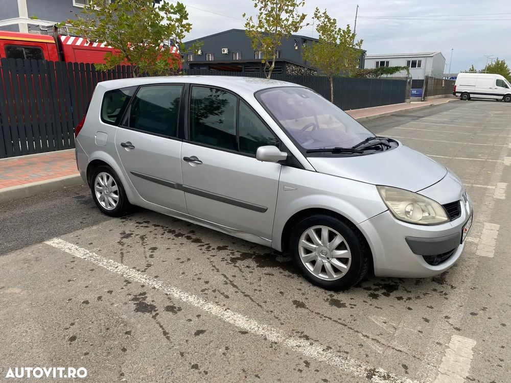 Renault Scenic - 9