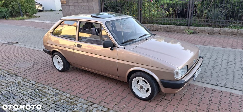 Ford Fiesta - 12