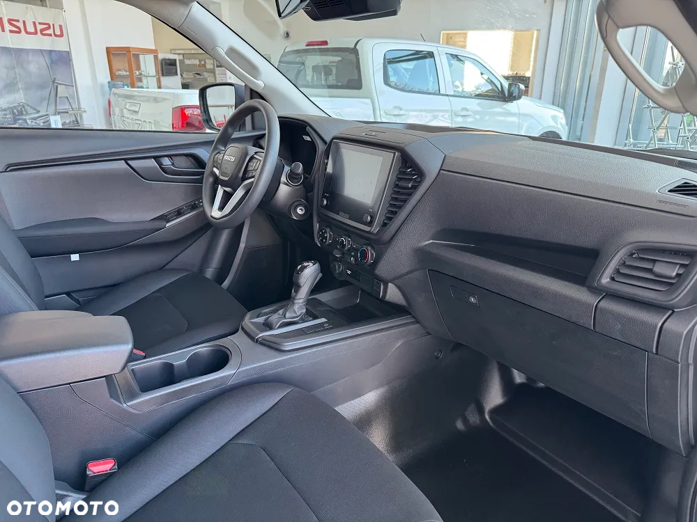 Isuzu D-Max 1.9 DC L - 9