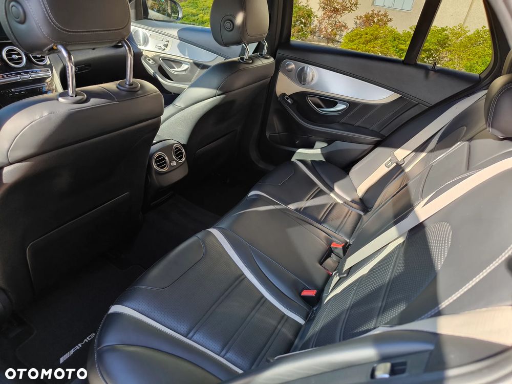 Mercedes-Benz Klasa C AMG 63 S AMG Speedshift 7G-MCT - 15