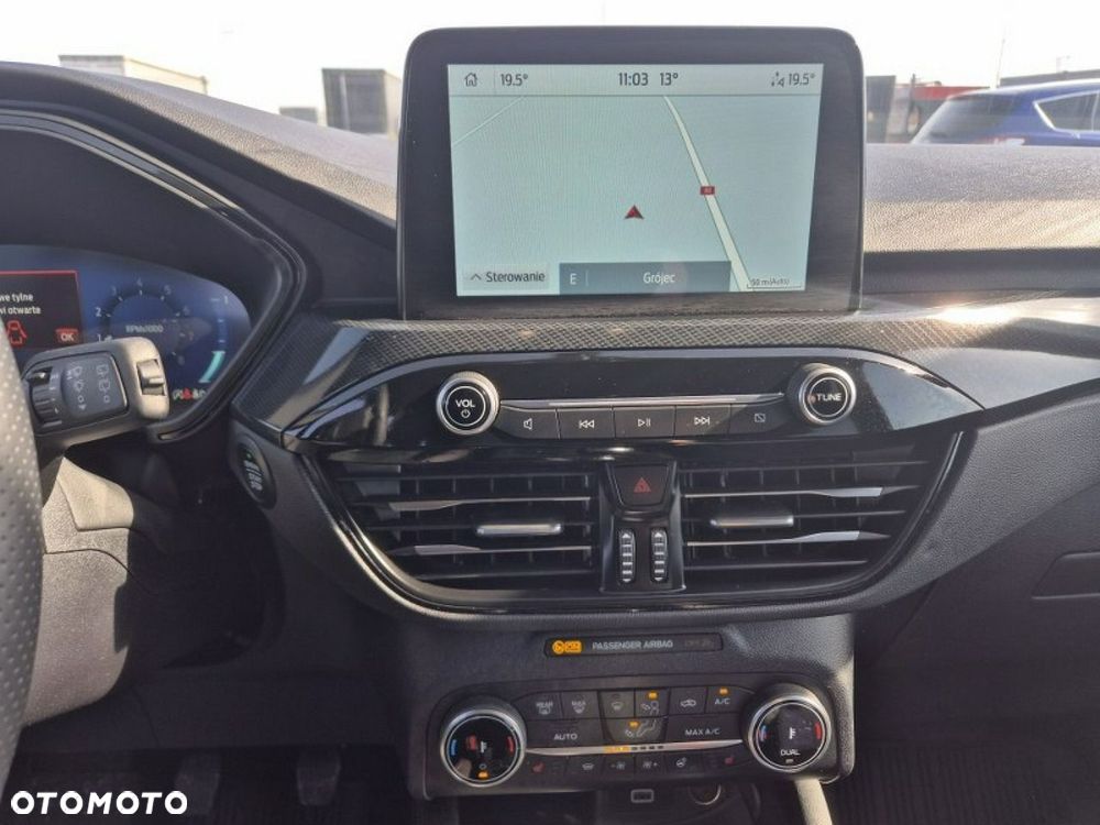 Ford Kuga - 24