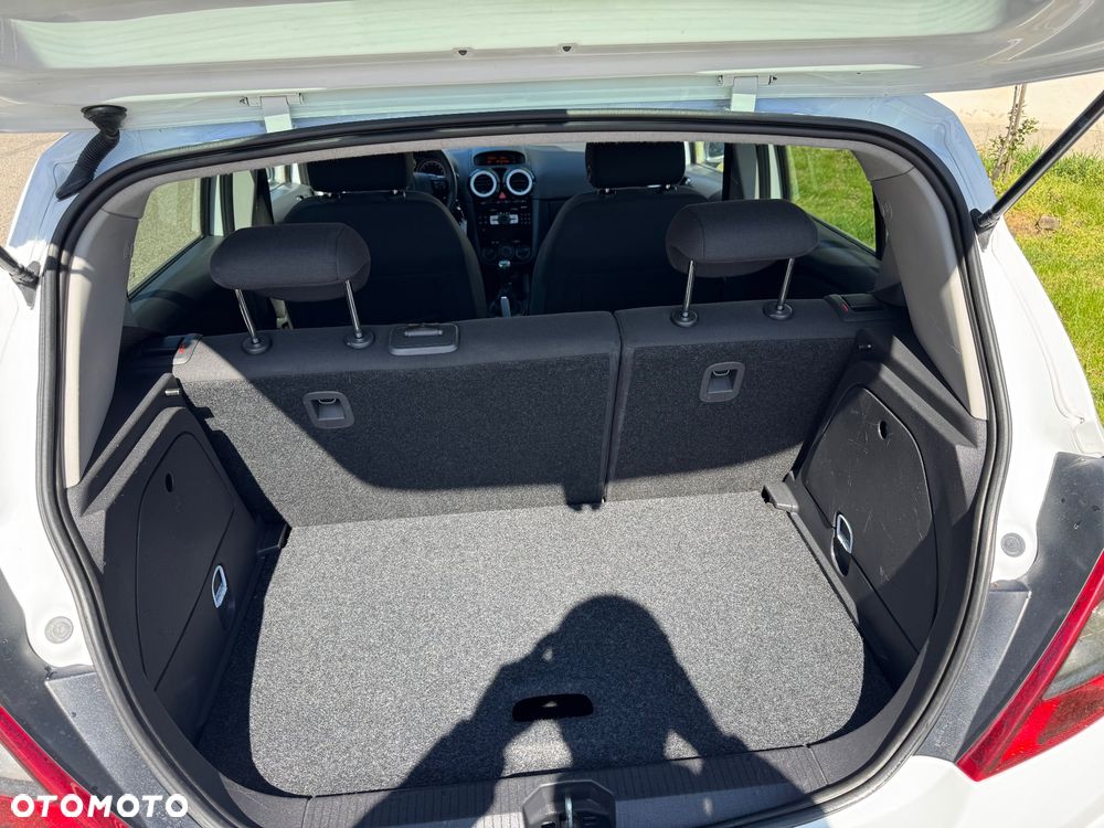 Opel Corsa 1.4 16V Graphite - 16