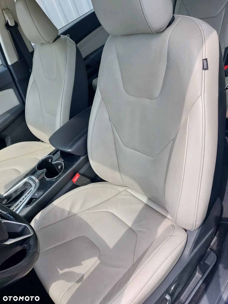Ford S-Max 2.0 EcoBoost Titanium - 13