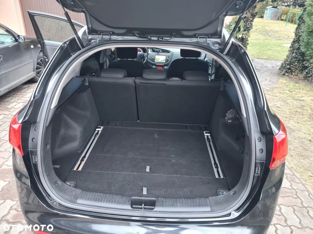 Kia Ceed 1.6 CRDi 136 ISG Edition 7 - 10