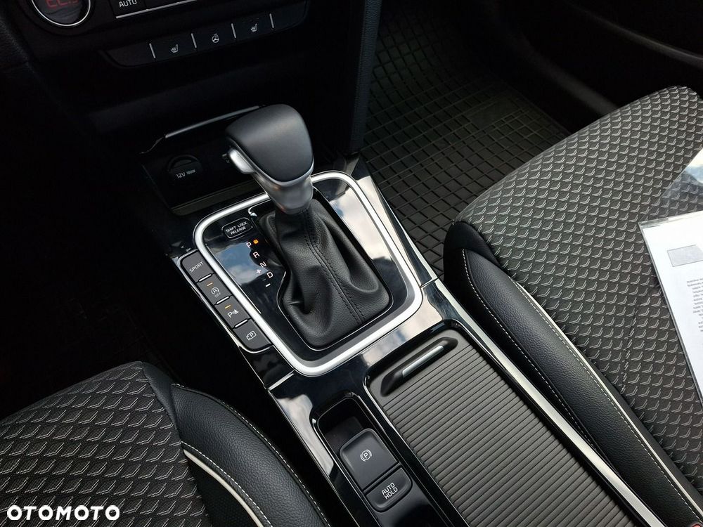 Kia Ceed 1.5 T-GDI Tribute DCT - 20