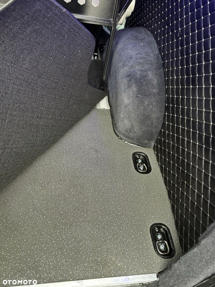 Volkswagen Crafter - 23