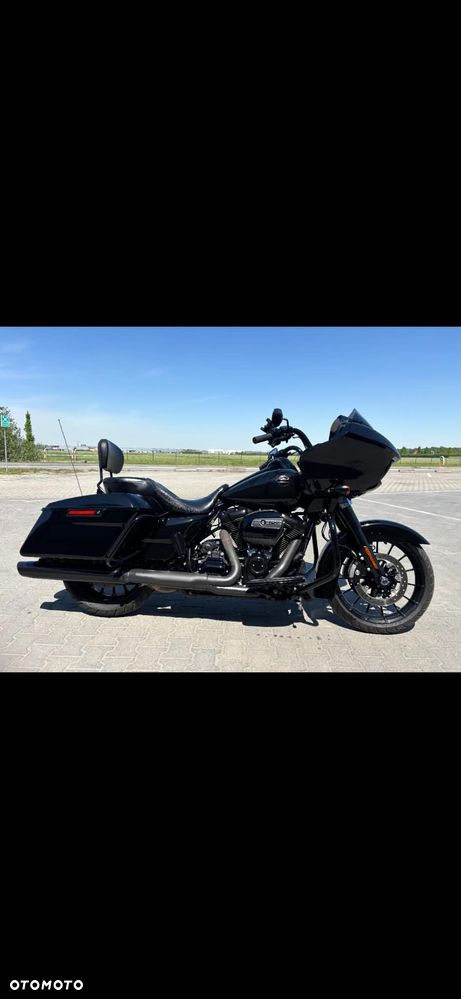 Harley-Davidson Touring Road Glide - 1