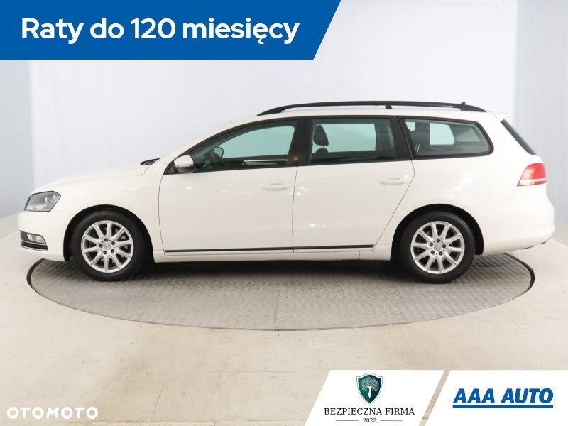 Volkswagen Passat Variant - 4