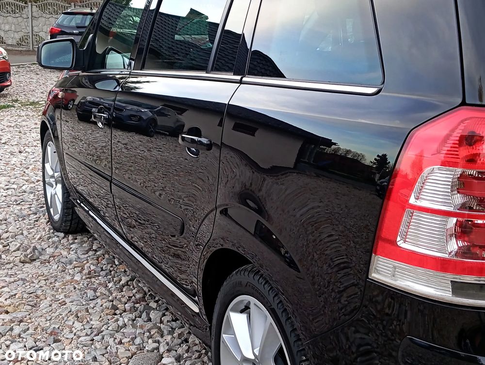 Opel Zafira 1.8 Design Edition - 6