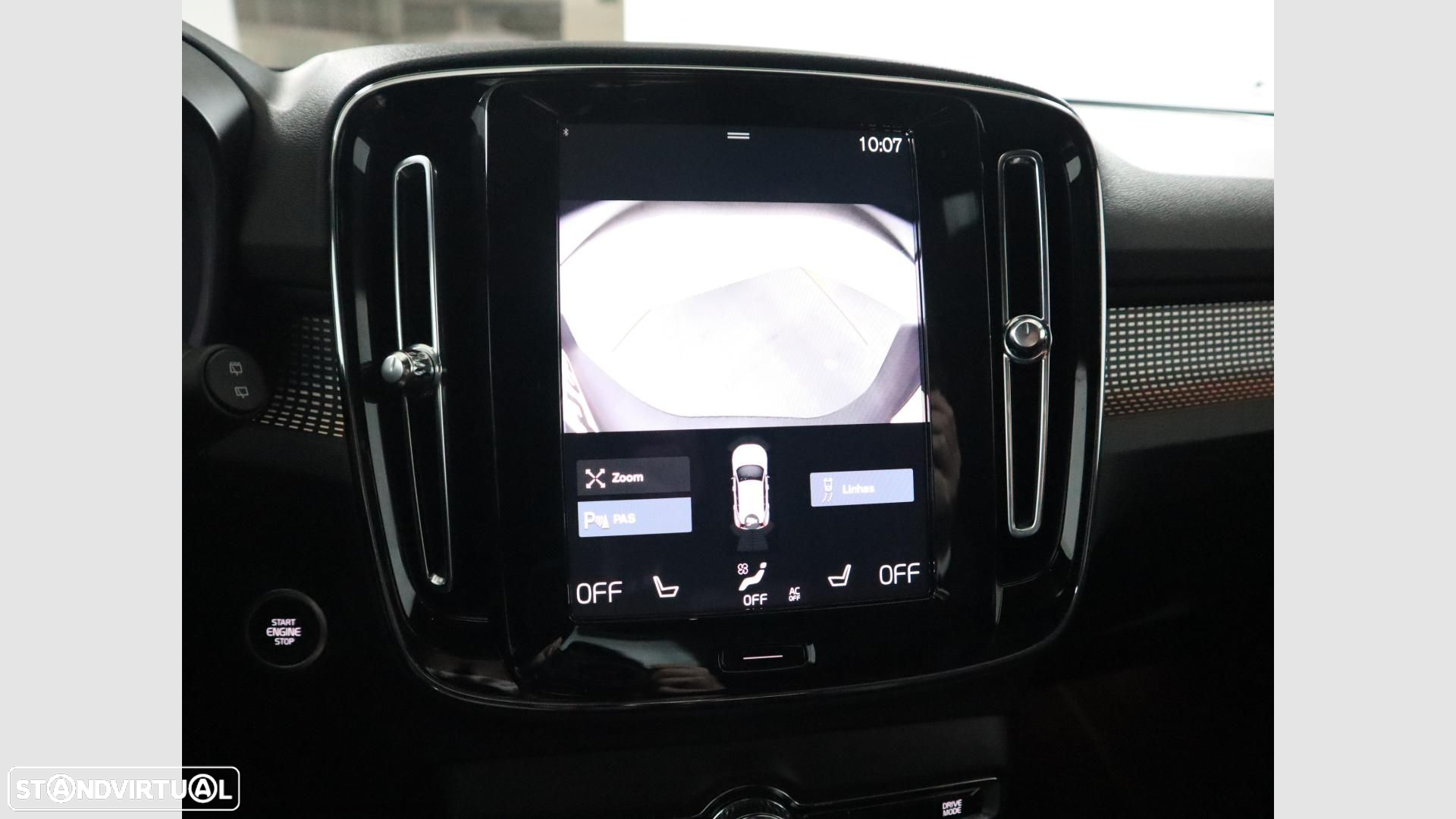 Volvo XC 40 1.5 T2 Plus Dark Auto - 23