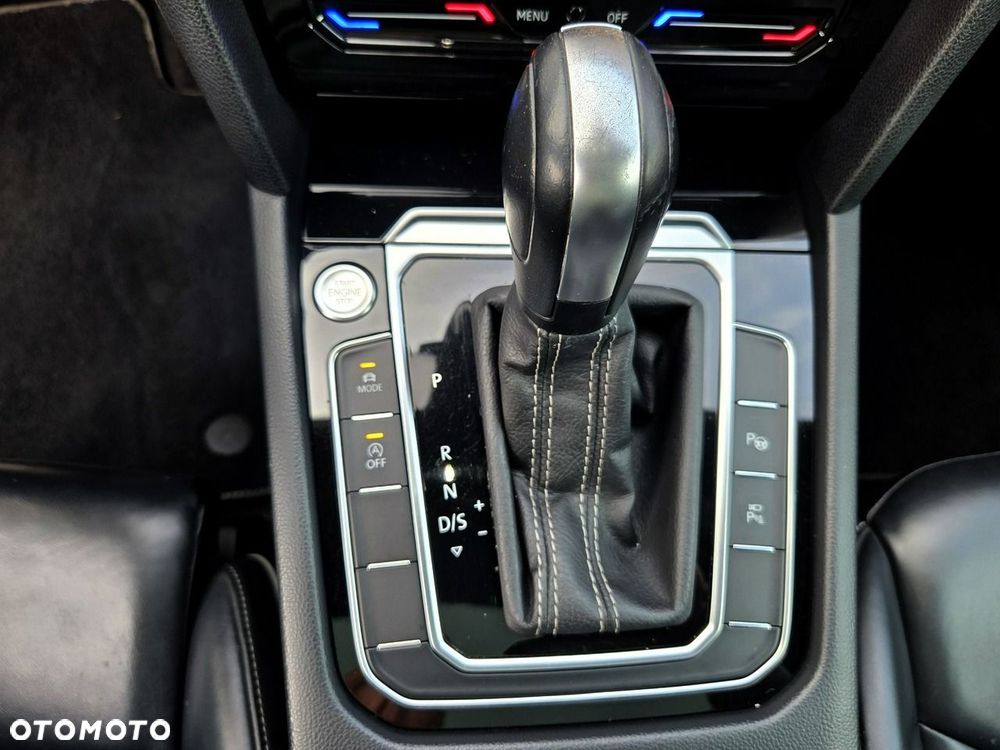 Volkswagen Arteon 2.0 TDI 4Motion R-Line DSG - 25