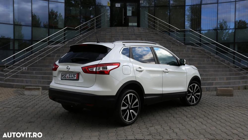 Nissan Qashqai 1.6 DCI Start/Stop 4X4-i Tekna - 8