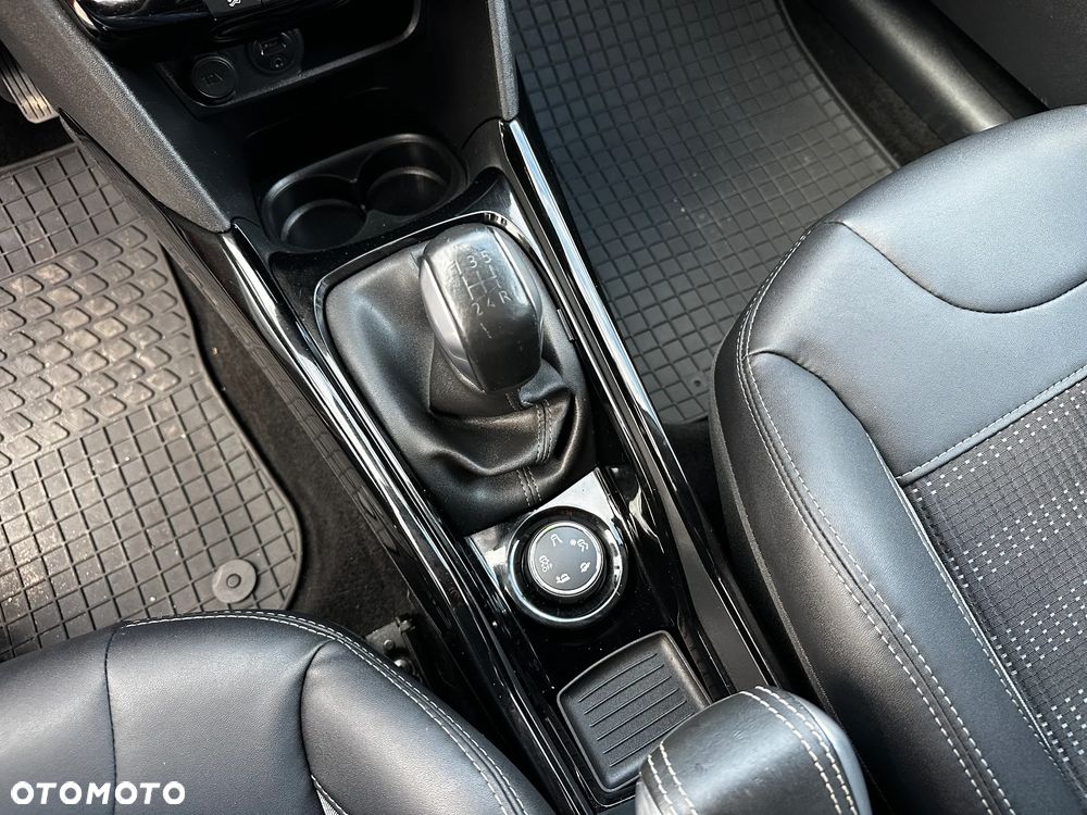 Peugeot 2008 - 17