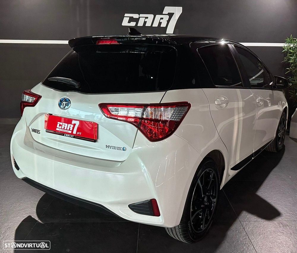 Toyota Yaris 1.5 HSD Comfort +P.Style+P.Techno - 4