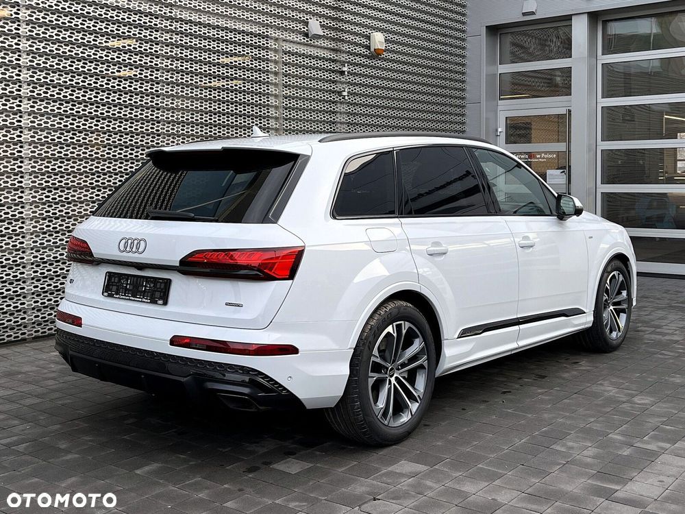 Audi Q7 - 11
