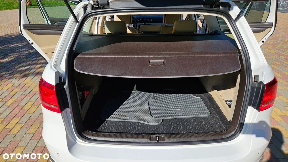 Volkswagen Passat - 18