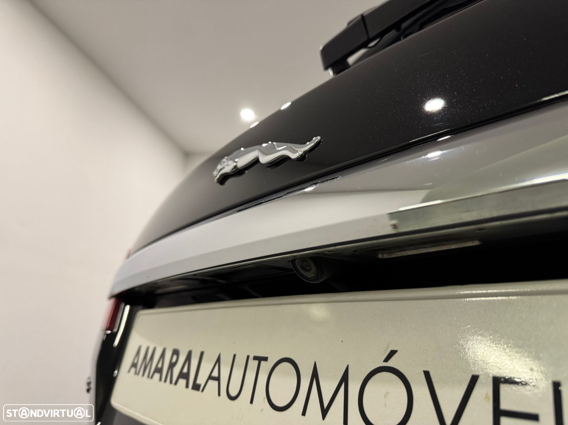 Jaguar XF Sportbrake 2.2 D Premium Luxury - 25