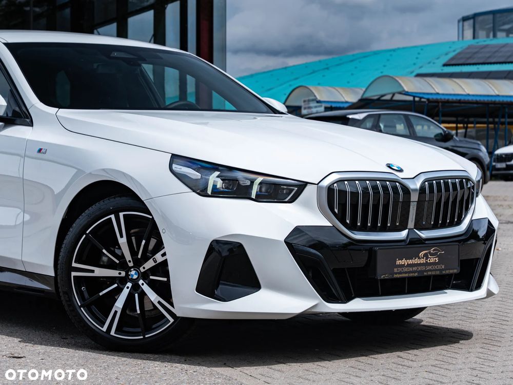 BMW Seria 5 520d xDrive - 10