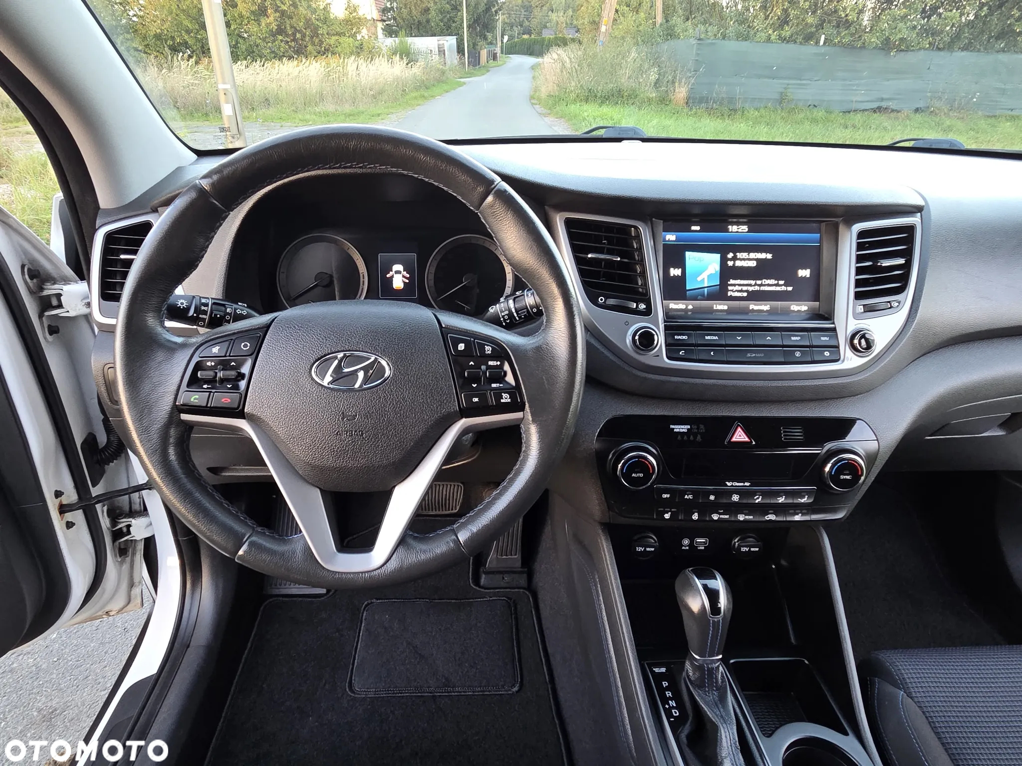 Hyundai Tucson blue 1.7 CRDi 2WD DCT Premium - 14