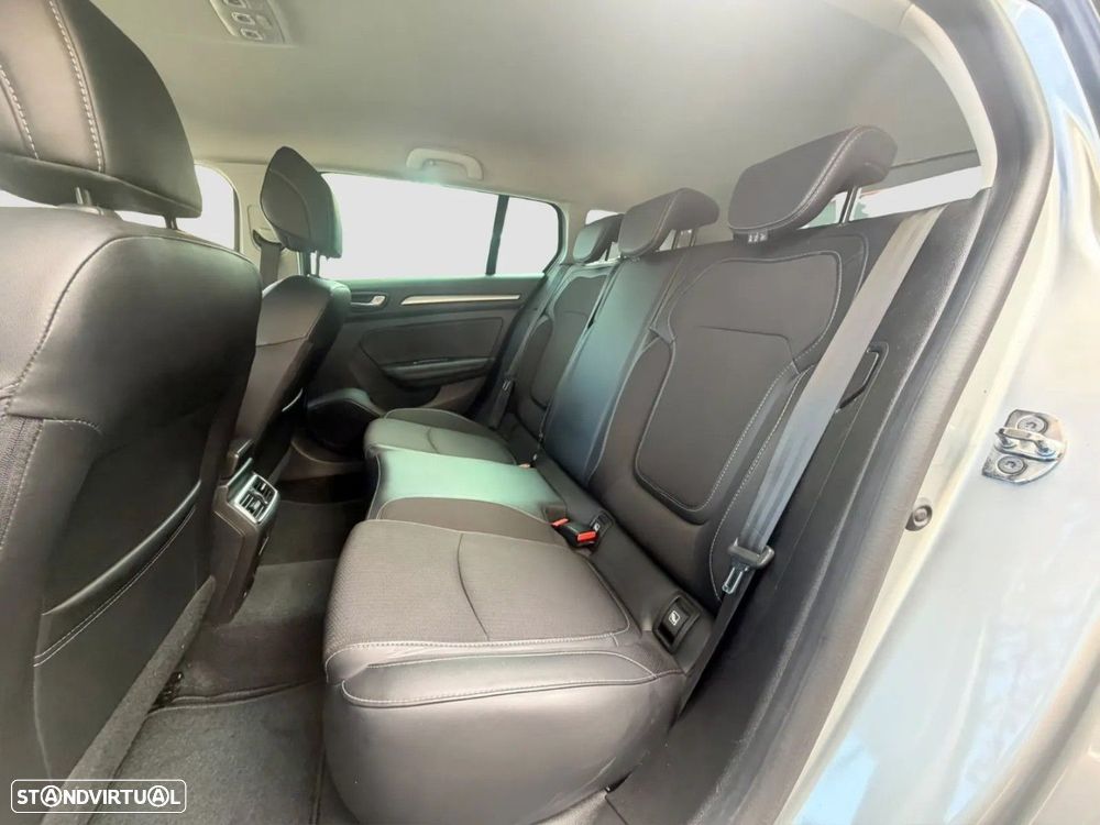 Renault Mégane Sport Tourer 1.5 dCi Limited - 12