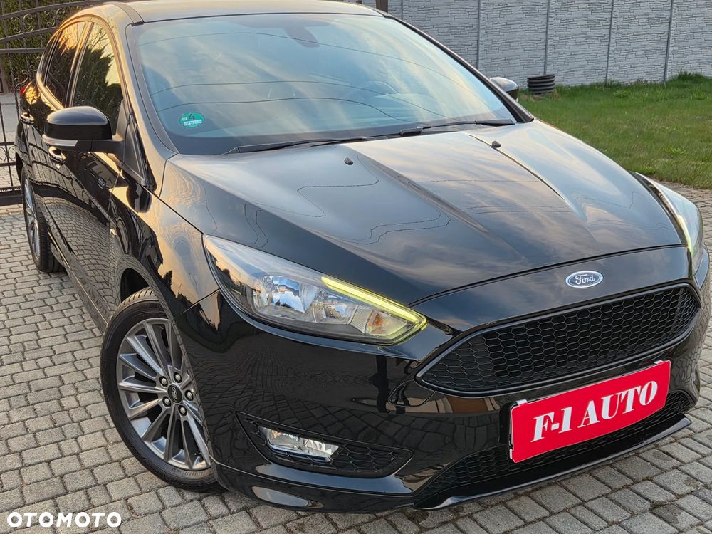 Ford Focus 1.0 EcoBoost Start-Stopp-System ST-LINE DESIGN - 16