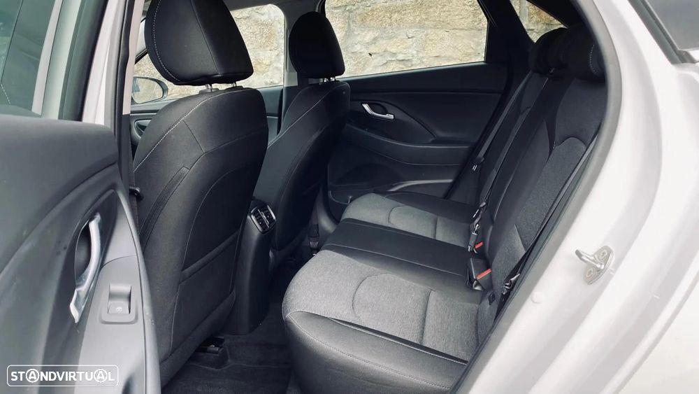 Hyundai i30 1.0 T-GDI Style Plus - 12