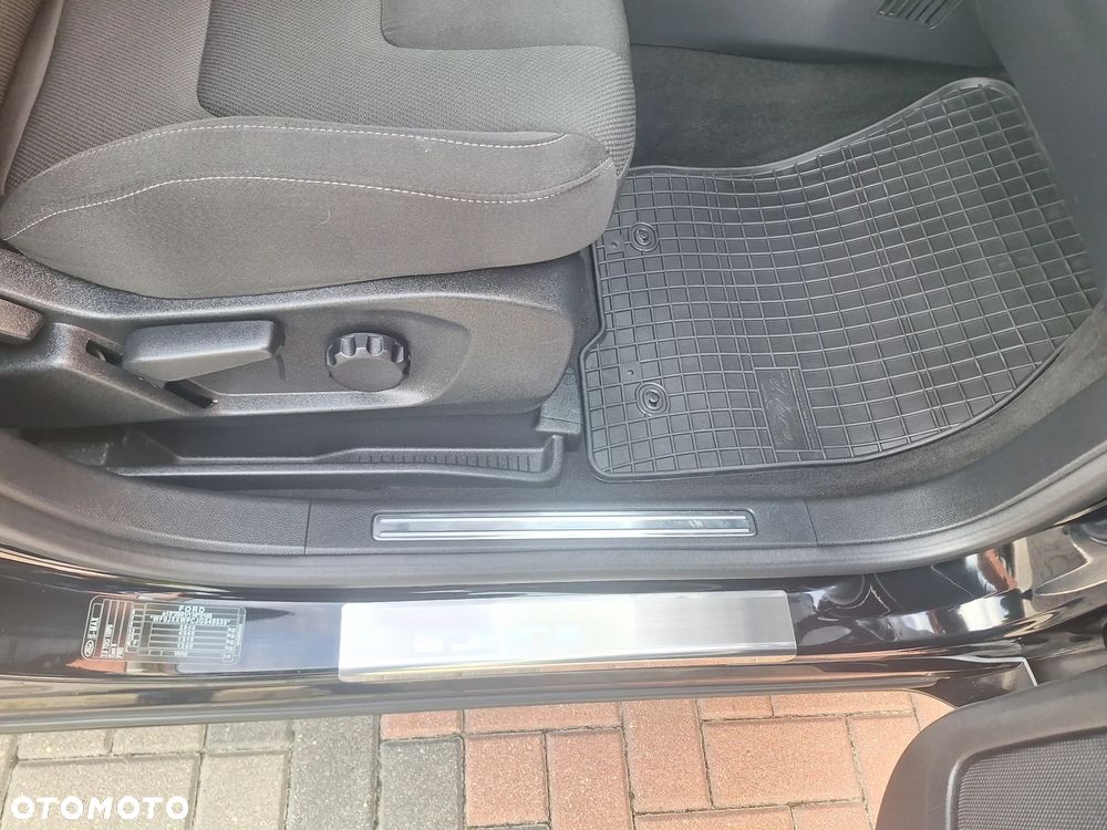 Ford S-Max 2.0 TDCi Titanium PowerShift - 35