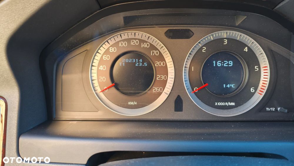 Volvo V70 - 10
