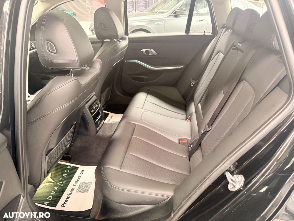 BMW Seria 3 320d xDrive AT MHEV - 13