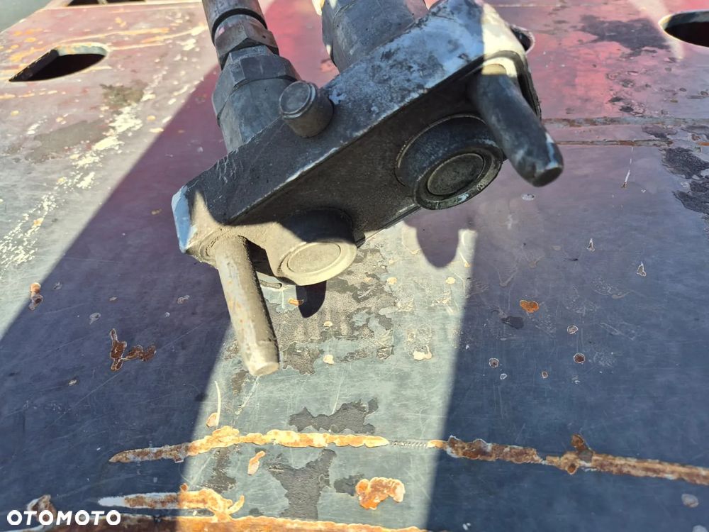 Inny KALMAR TR618I / 4X4 / CIĄGNIK TERMINALOWY / SUPER STAN / NISKIE MOTOGODZINY / OBRACANY FOTEL / NOWE OPONY PRZÓD / SUPER STAN - 30