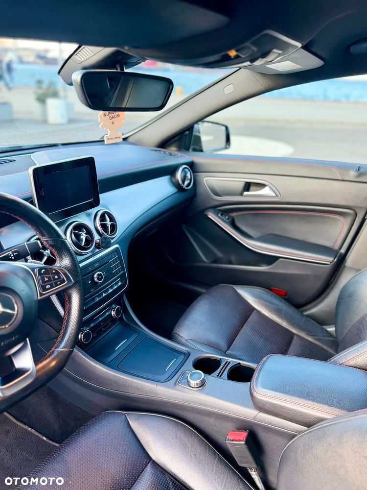 Mercedes-Benz CLA 200 (CDI) d 7G-DCT AMG Line - 5